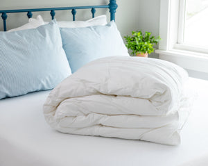 "Tapping Out" Snoozer® Sleep Alternative Down Duvet
